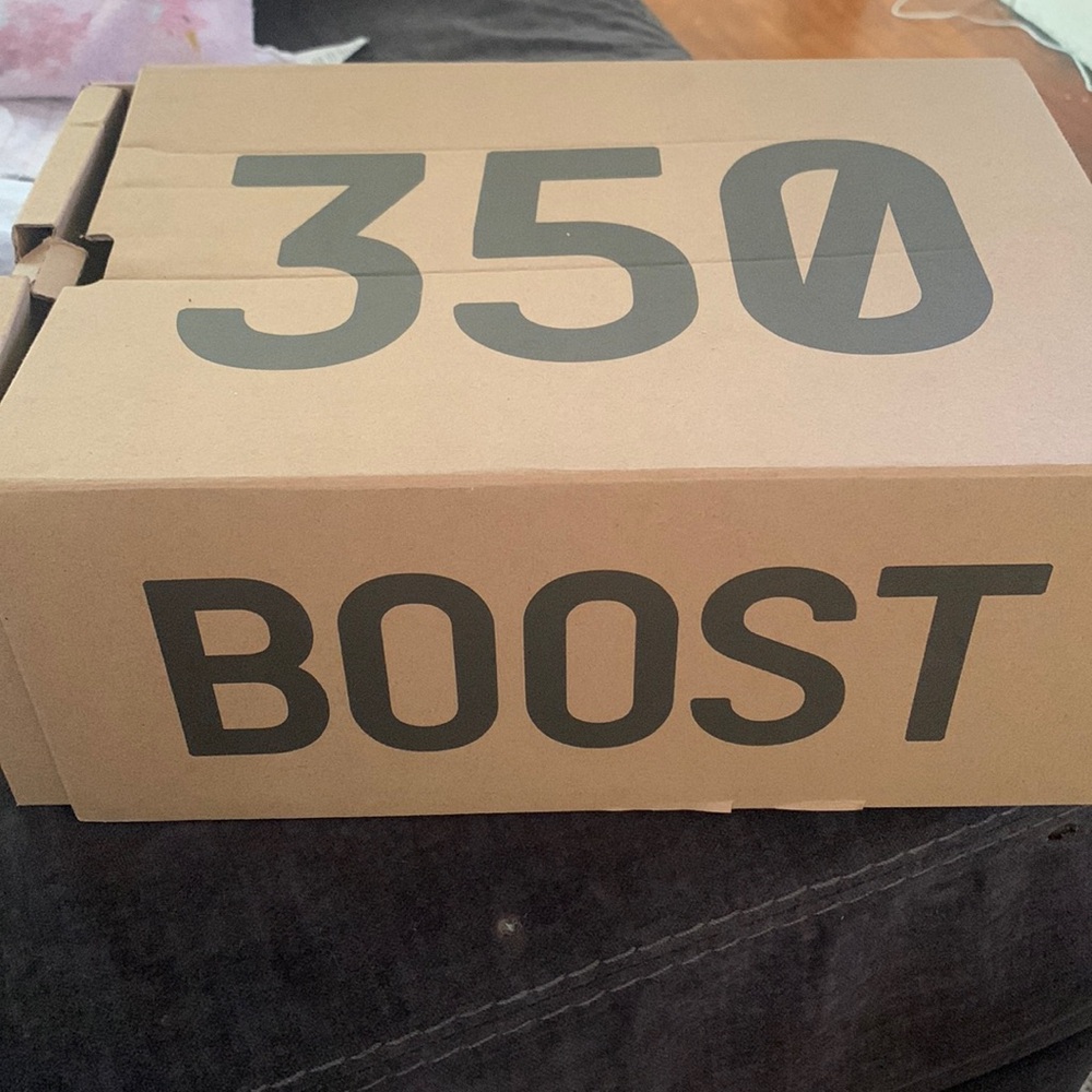 Brand new in box Yeezy Boost ** Dupes**